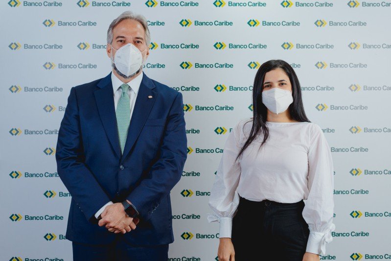 Dennis Simó Alvarez und Karina Vasquez